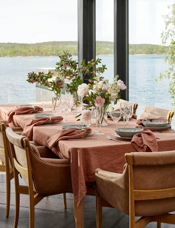 Sunshine tablecloth - Grounded, 140x250 cm - Himla