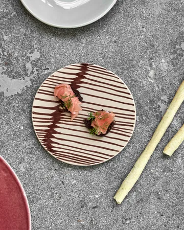 Diva serving board Ø15 cm - Brown - House Doctor