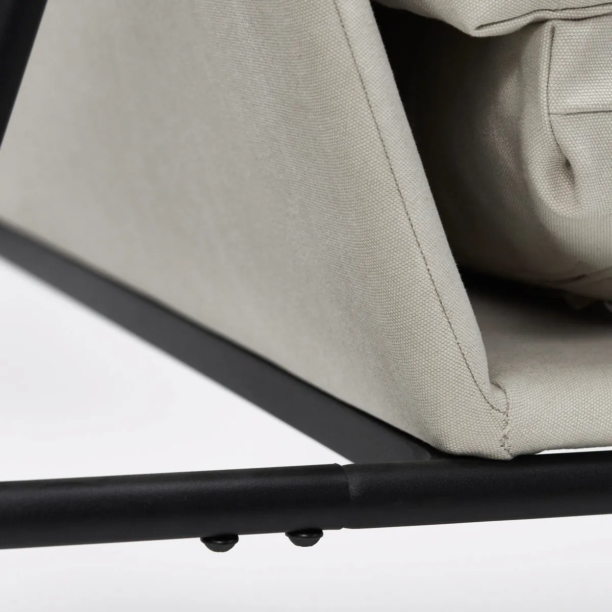Pipe lounge chair, Sand House Doctor