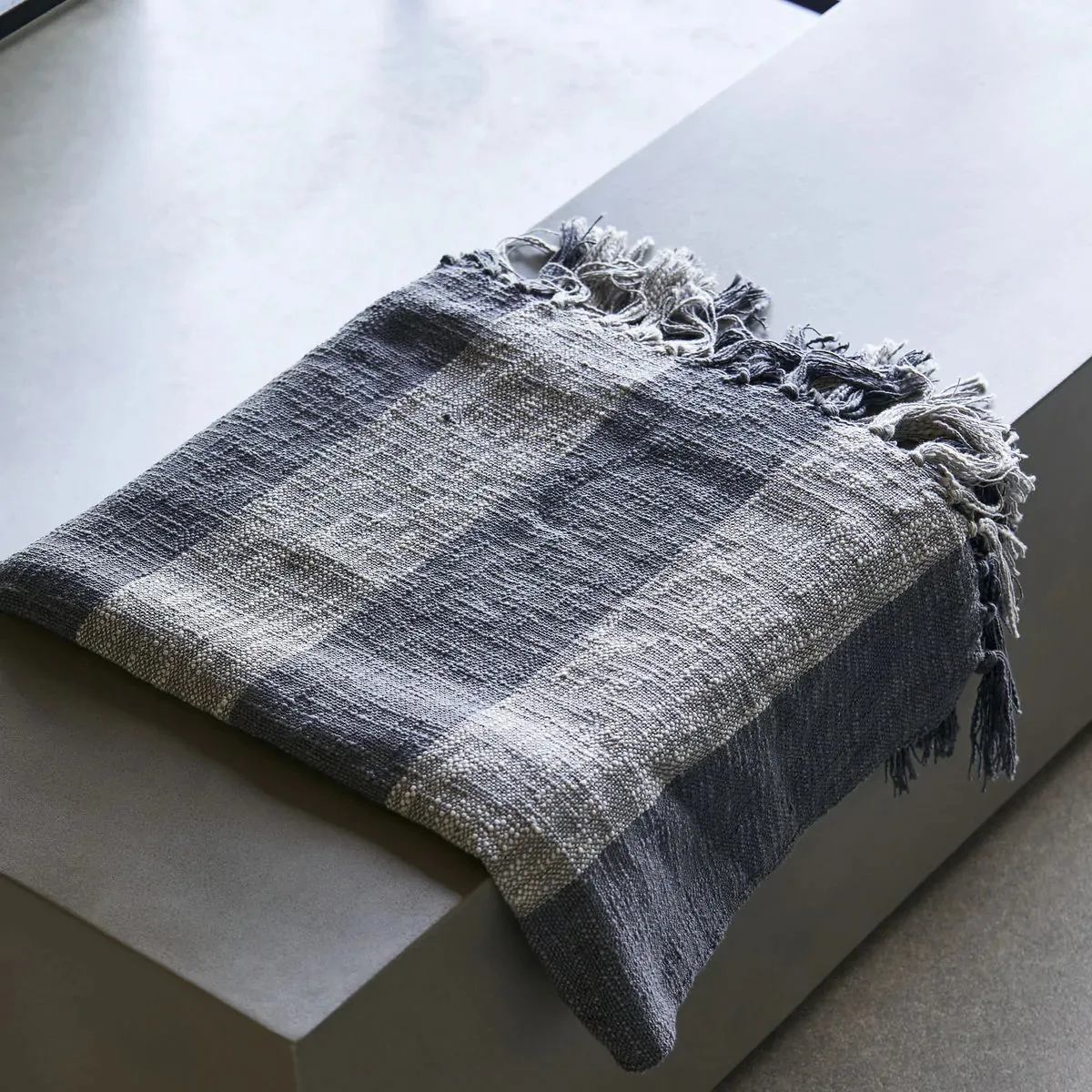 Ponra throw 130x180 cm, Grey House Doctor