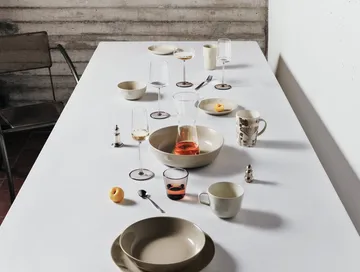 Solare deep plate Ø22 cm - Sand - Iittala