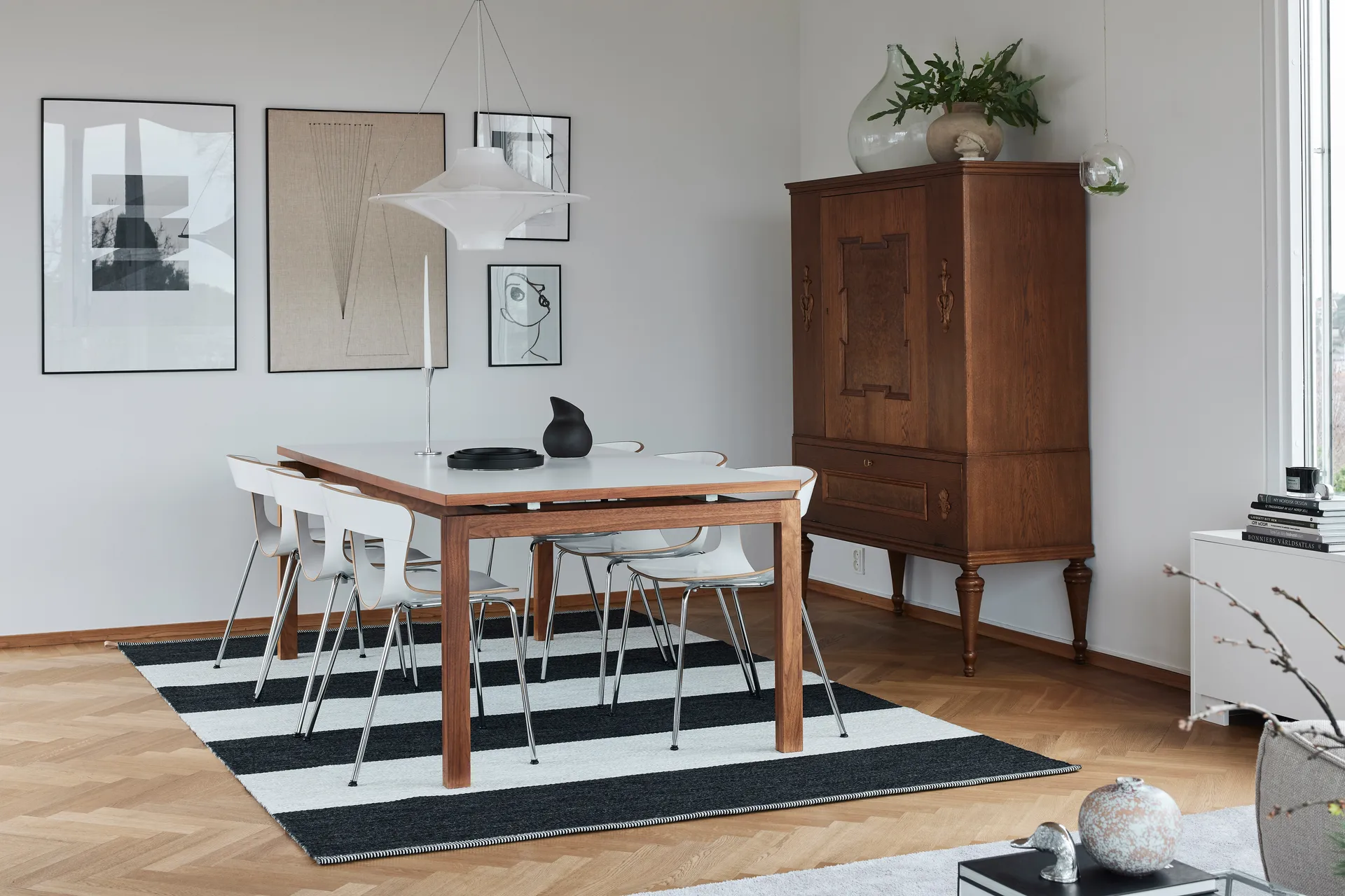 Wide Stripe Icon rug 195x300 cm, Midnight black Kasthall