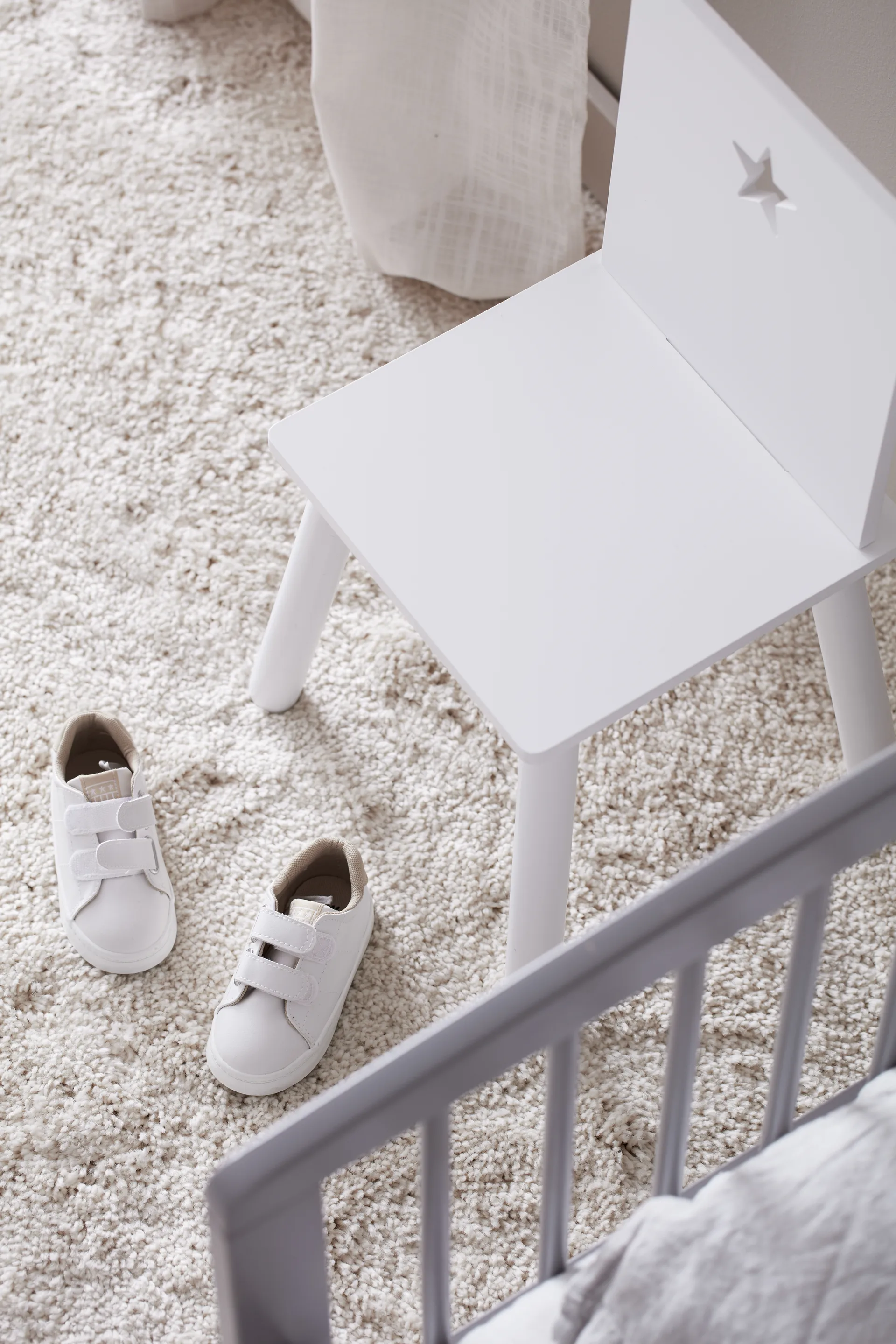 Star chair, White Kid's Concept