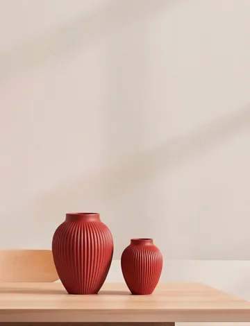 Knabstrup vase ribbed 20 cm - Soft cherry red - Knabstrup Keramik