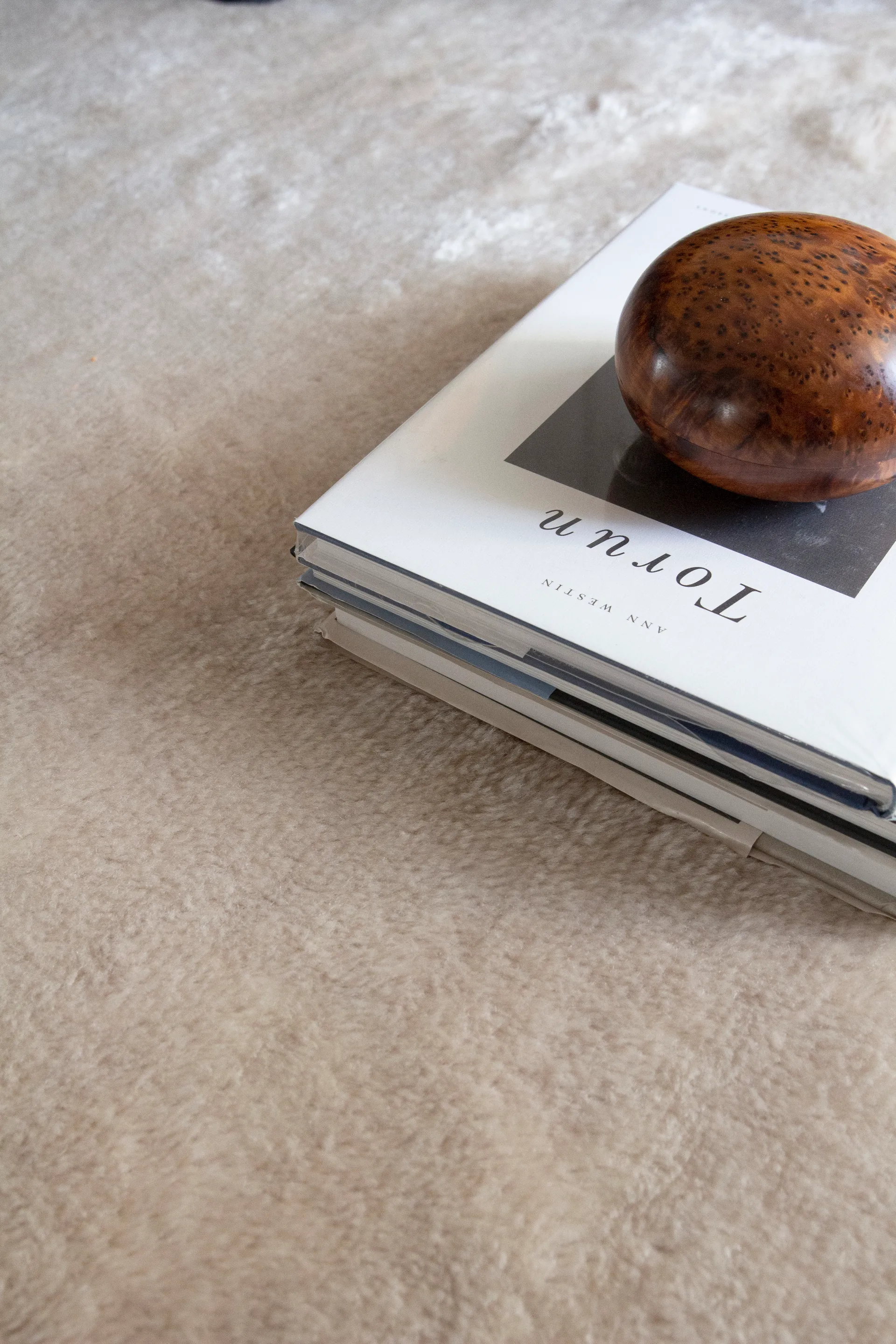 Artisan wool carpet, Francis Pearl 180x270 cm Layered