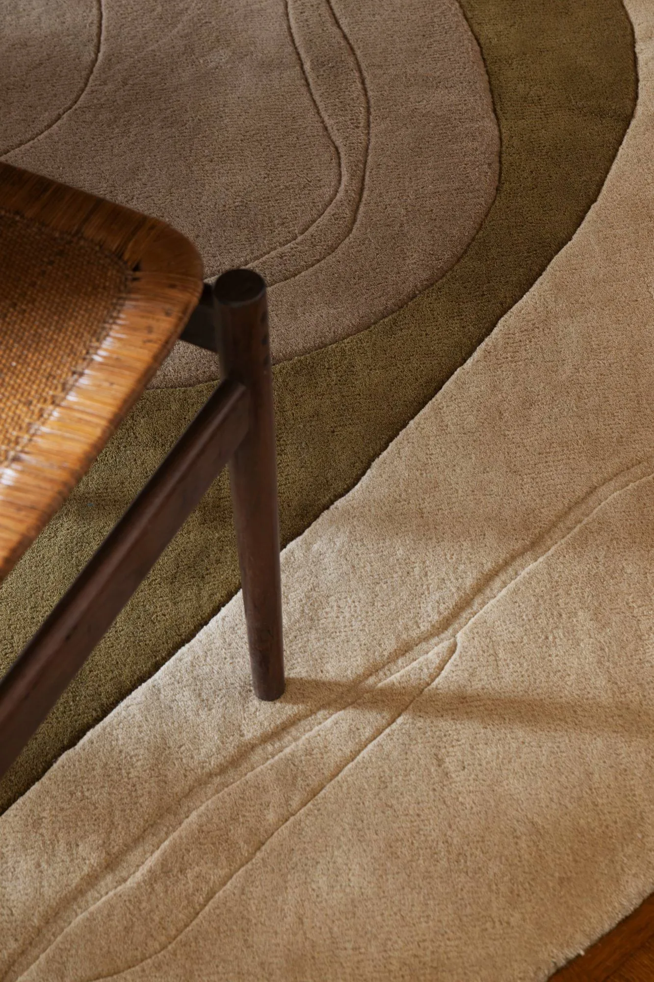 Erik Bratsberg Lozza wool rug, Olive, 210x270 cm Layered