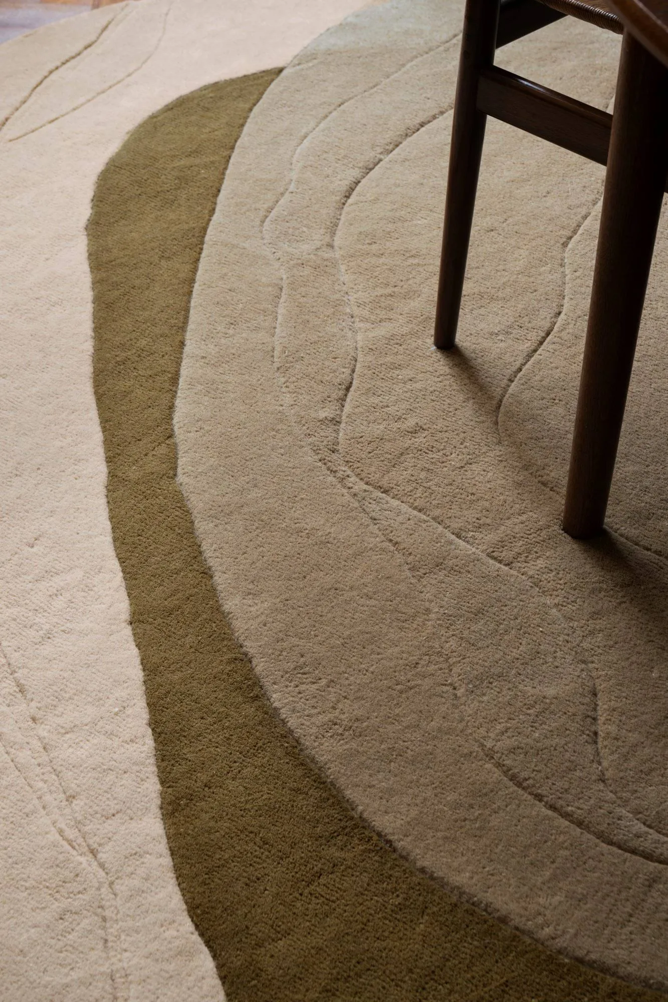 Erik Bratsberg Lozza wool rug, Olive, 230x300 cm Layered