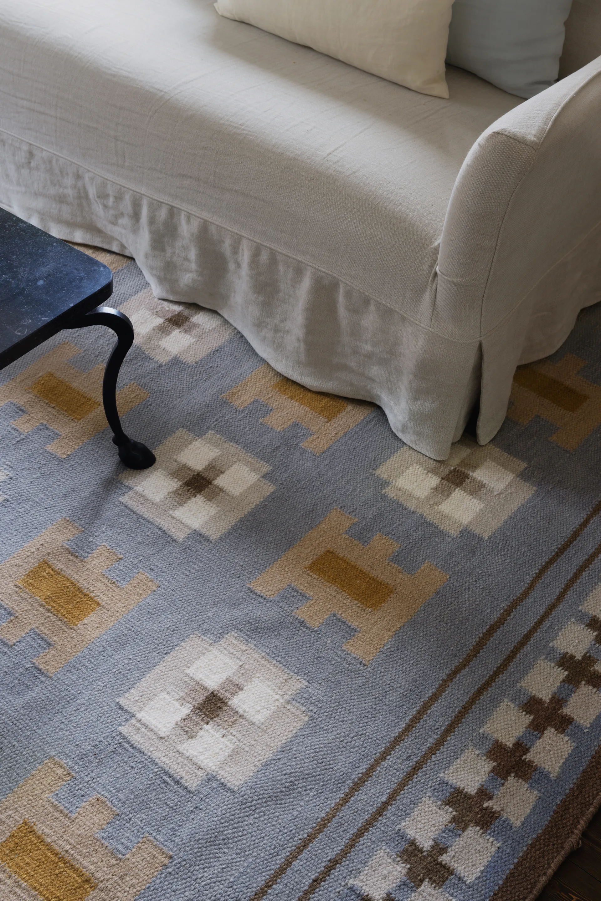 Röllakan Selma wool rug, Dove, 180x270 cm Layered