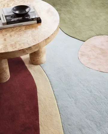 Sleeping Flower wool carpet - 250x350 cm - Layered