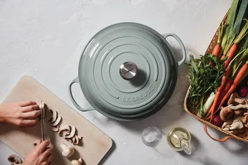 Signature shallow casserole 3.5 l - Sea Salt - Le Creuset