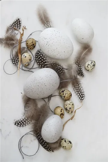 Sevinia decorative egg 4.5 cm - White - Lene Bjerre