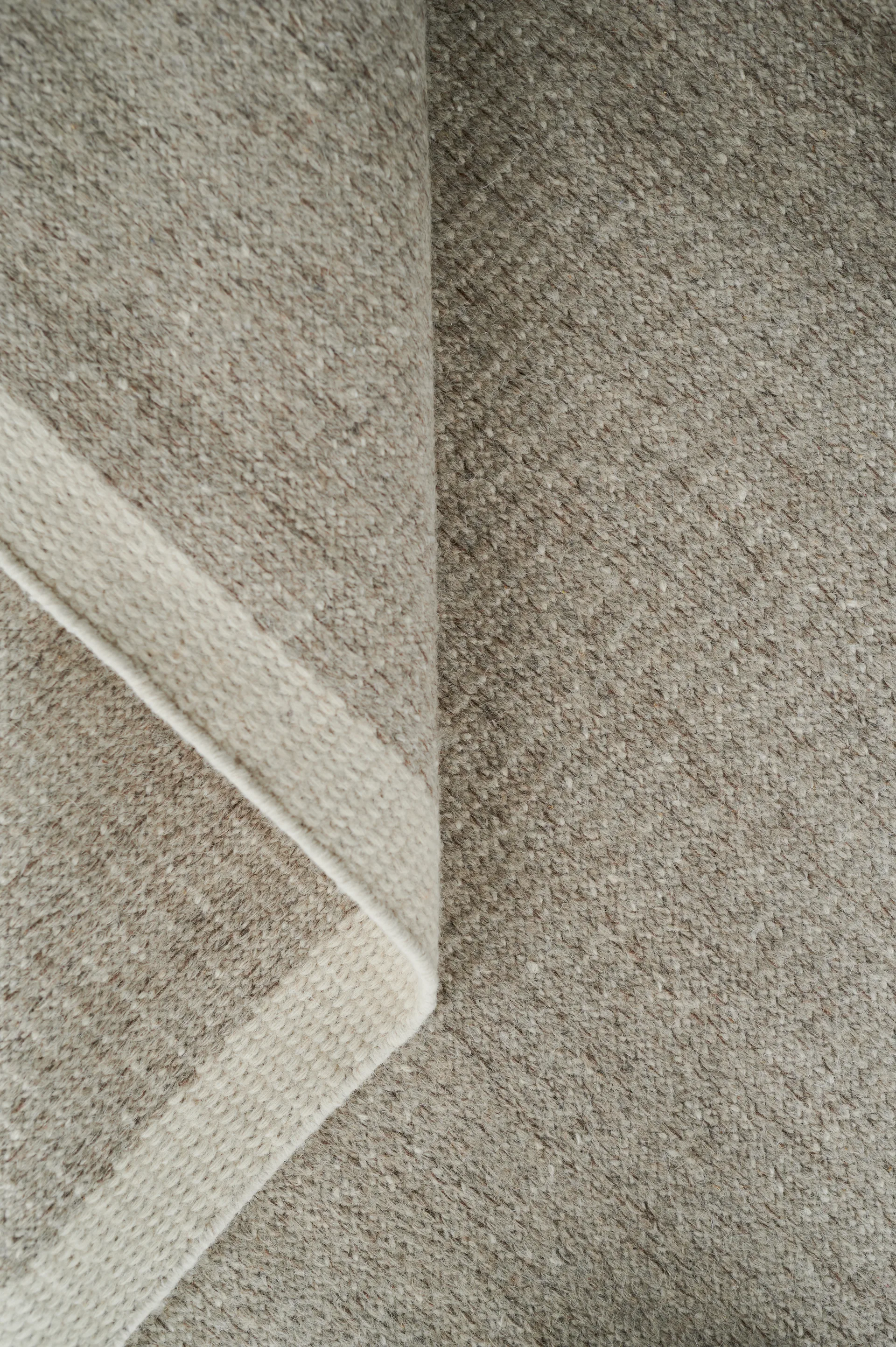Frode wool rug 250x350 cm, Natural Linie Design