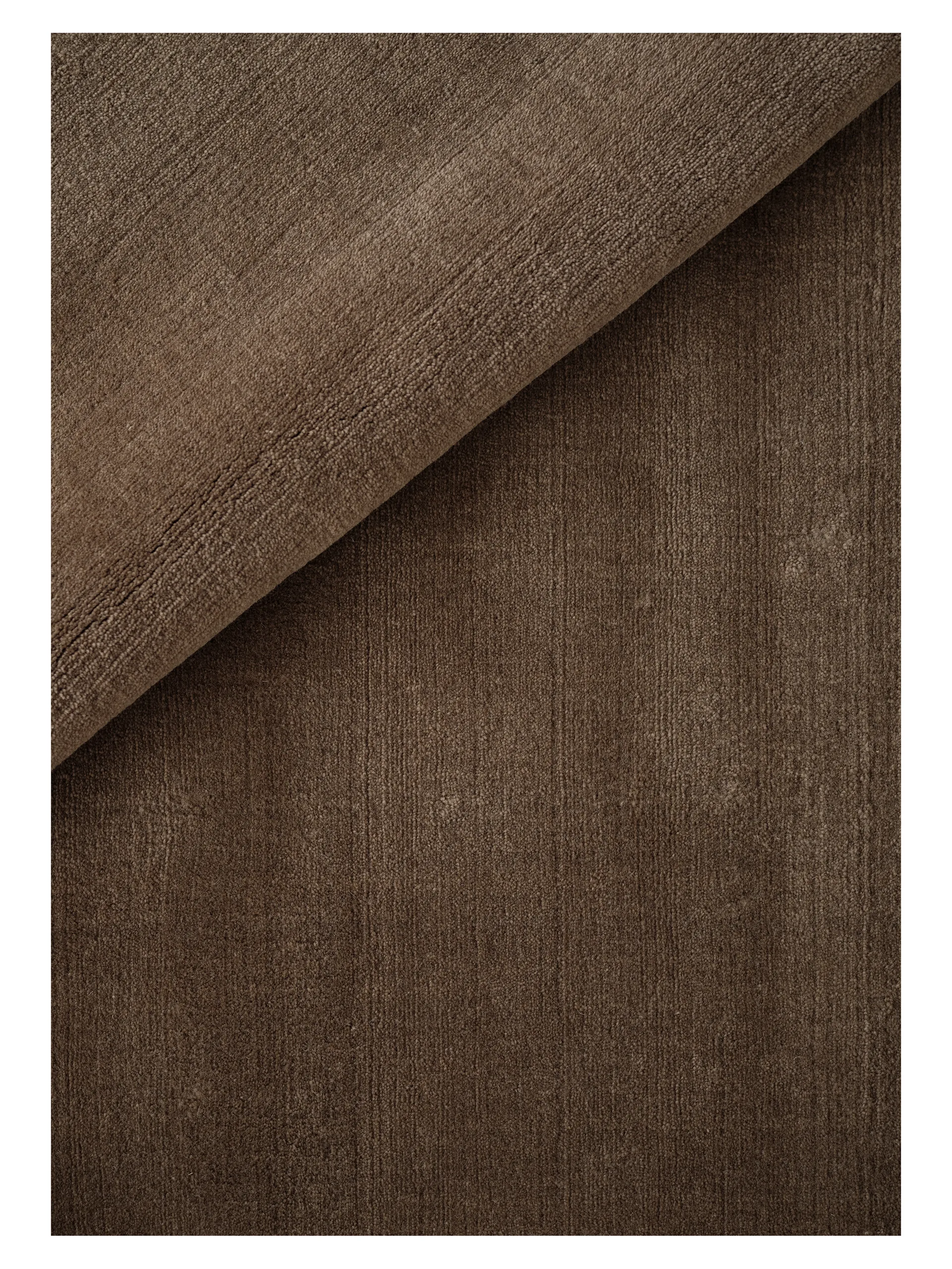 Halo Cloud wool carpet, Moss. 170x240 cm Linie Design
