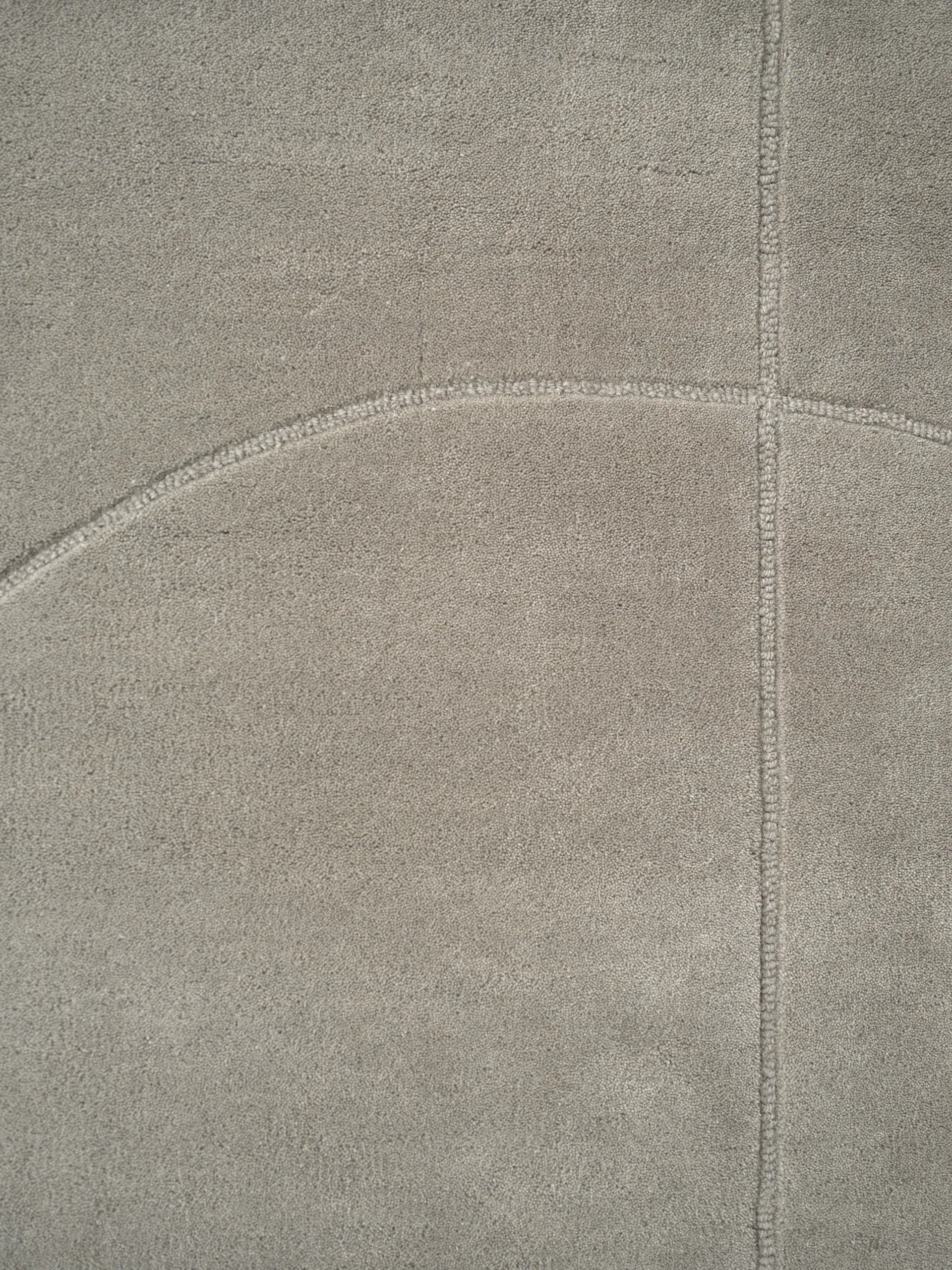 Lineal Poem wool carpet, Grey. 140x200 cm Linie Design
