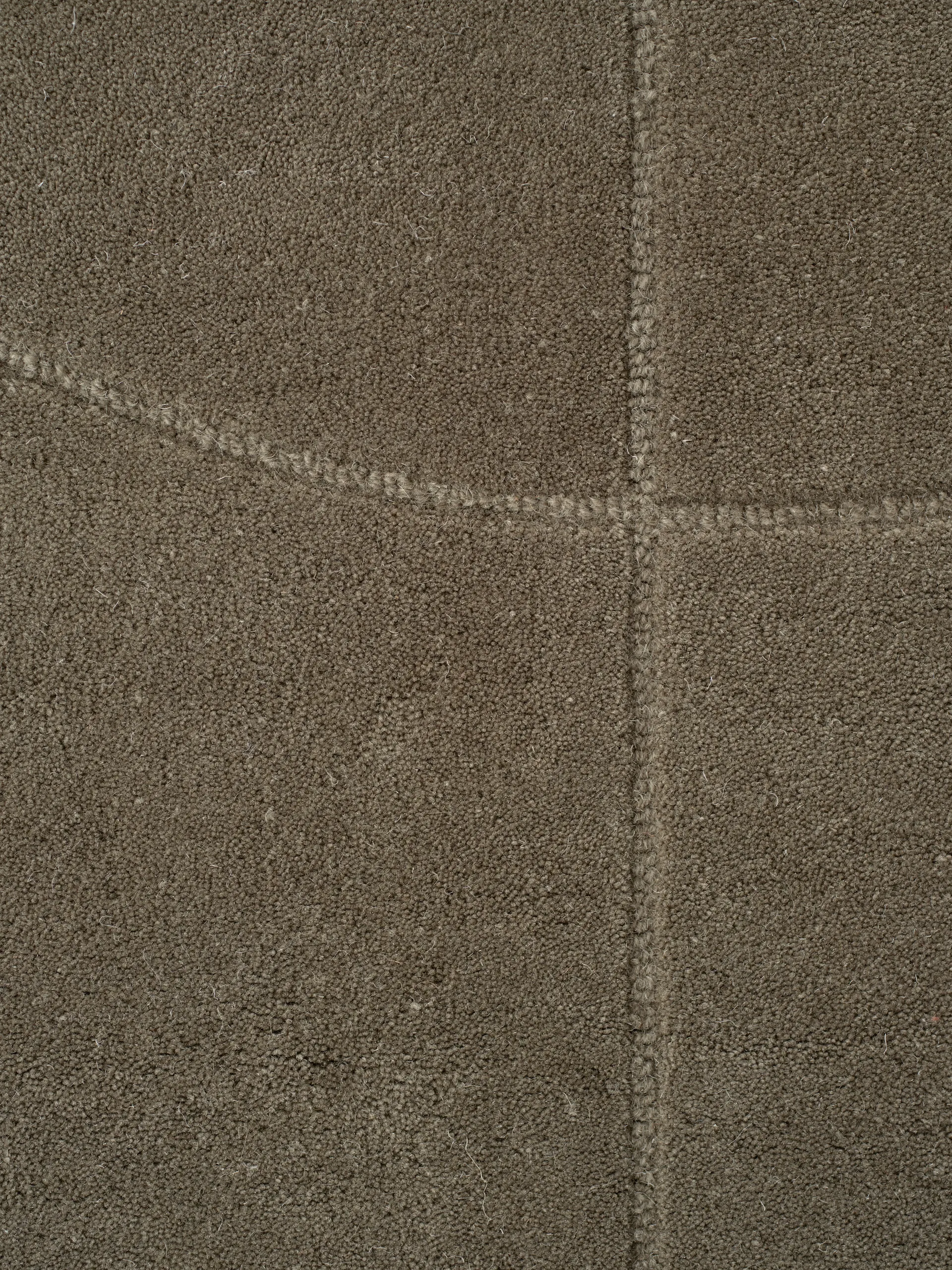 Lineal Poem wool carpet, Moss. 200x300 cm Linie Design
