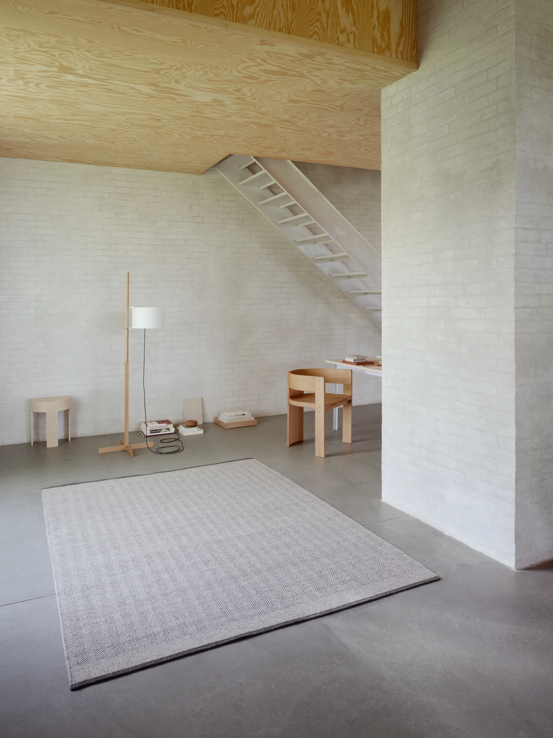 Stratum Echo wool carpet, Grey. 140x200 cm Linie Design