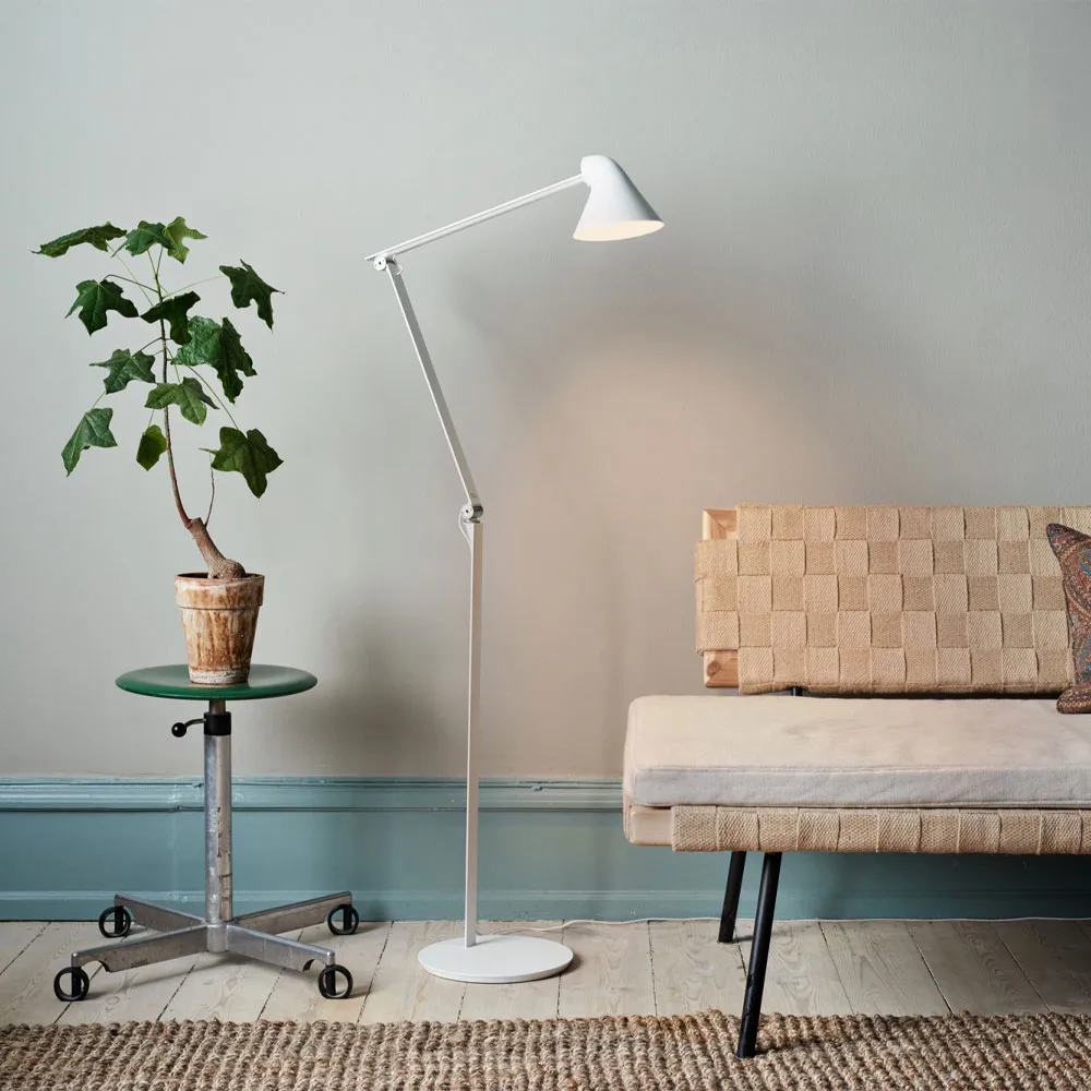 NJP floor lamp, White, LED, 3000k Louis Poulsen