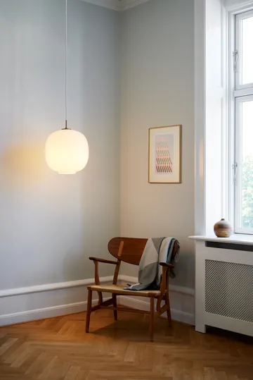VL45 Radiohus pendant lamp Ø17.5 cm - Brass-white opal glass - Louis Poulsen