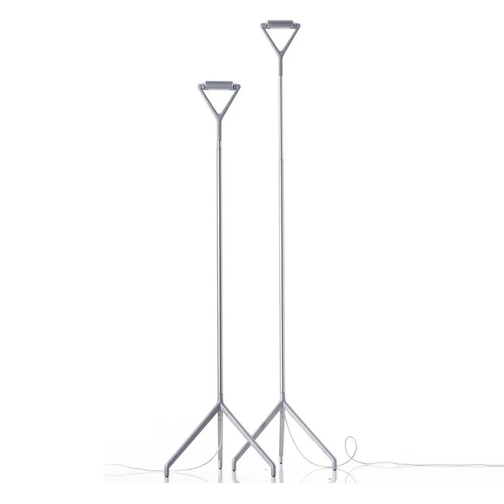 Lola D15ND floor lamp, Black, aluminium Luceplan