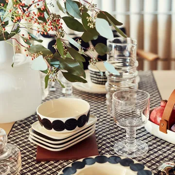 Räsymatto saucer - black-white - Marimekko
