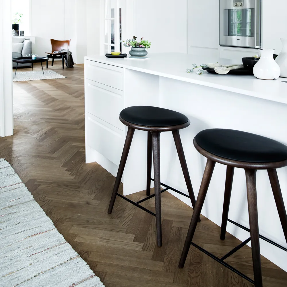 Mater high stool barstool high 74 cm, leather black, dark stained beech stand Mater