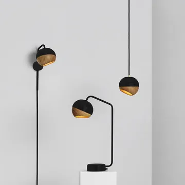 Ray table lamp - black, oak detail on screen - Mater