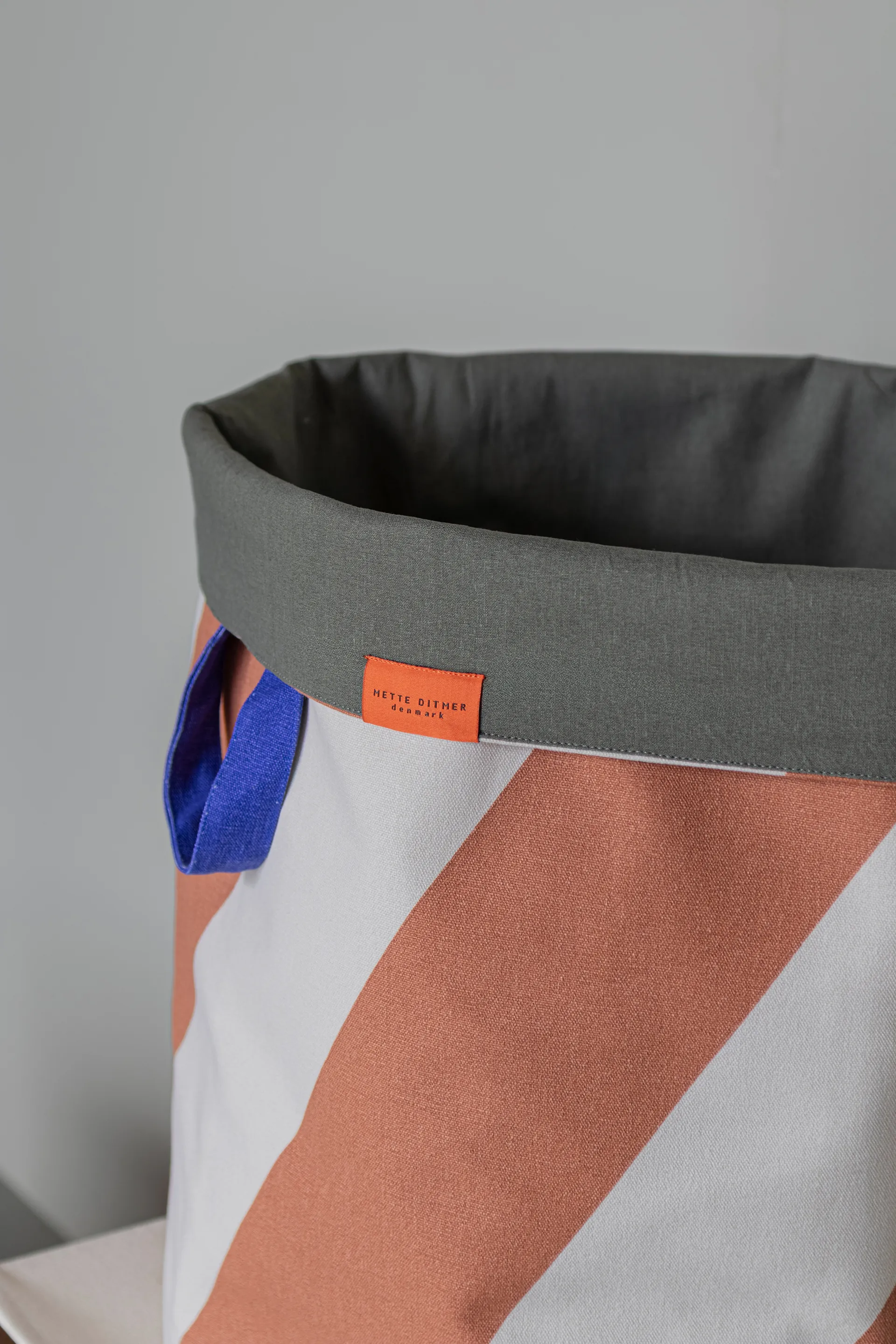 Diagonal laundry basket Ø40x50 cm, Brick-sand Mette Ditmer