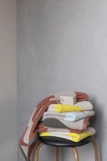 Diagonal towel - Dark olive, 50x90 cm - Mette Ditmer