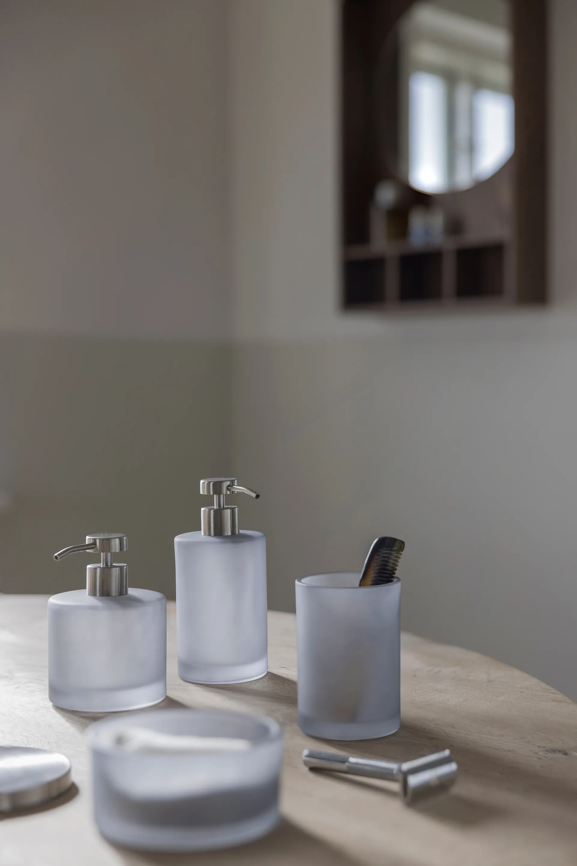 Modest soap dispenser tall, Dove blue Mette Ditmer
