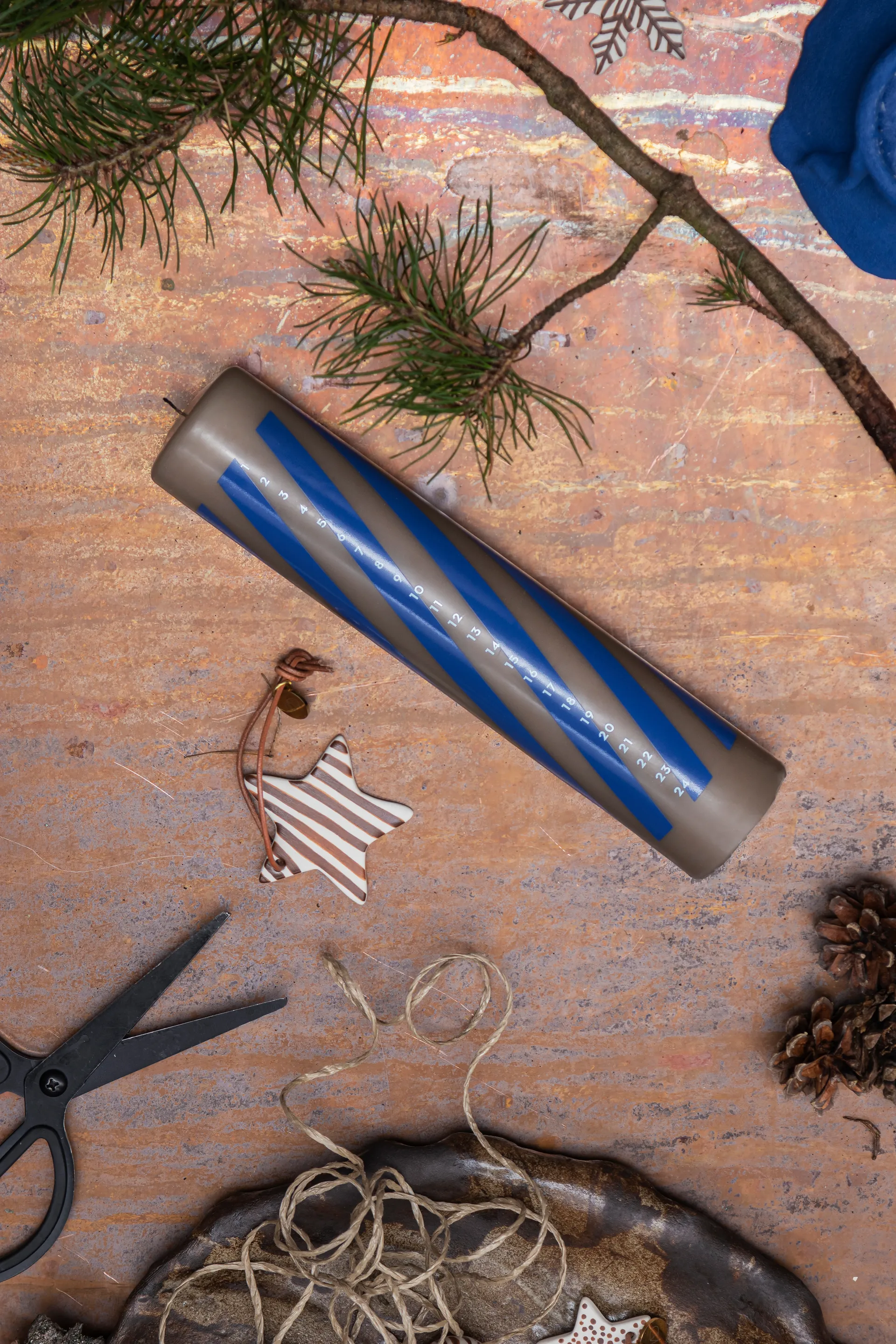 Twentyfour advent candle 25 cm, Cobalt Mette Ditmer