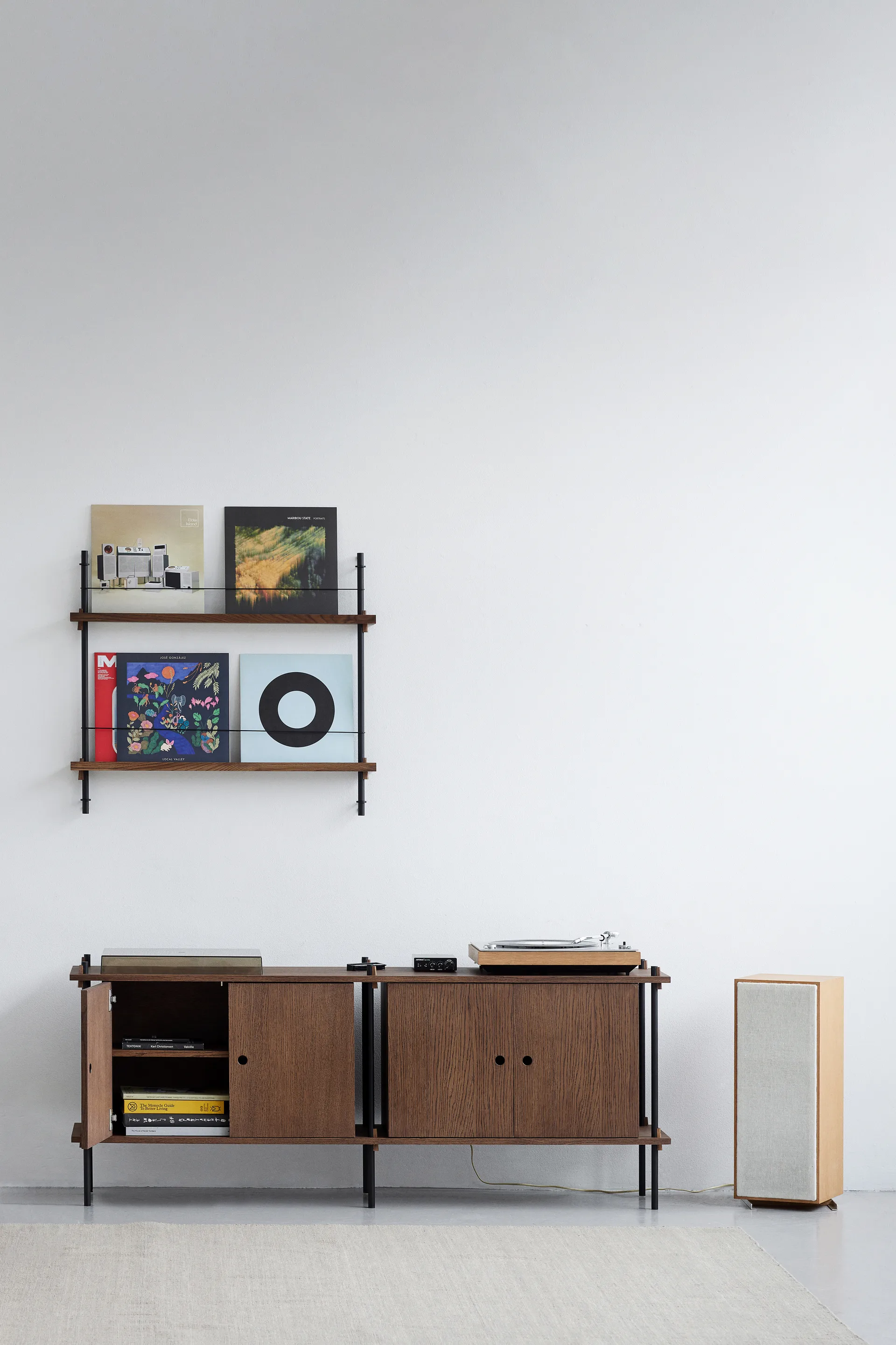 Moebe magazine rack, Smoked oak-black MOEBE