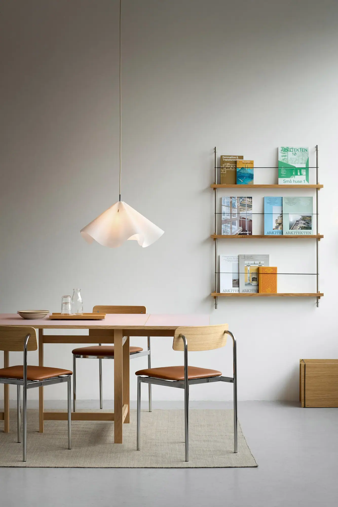 Sinuate pendant lamp, White-stainless steel, medium Ø60x30 cm MOEBE