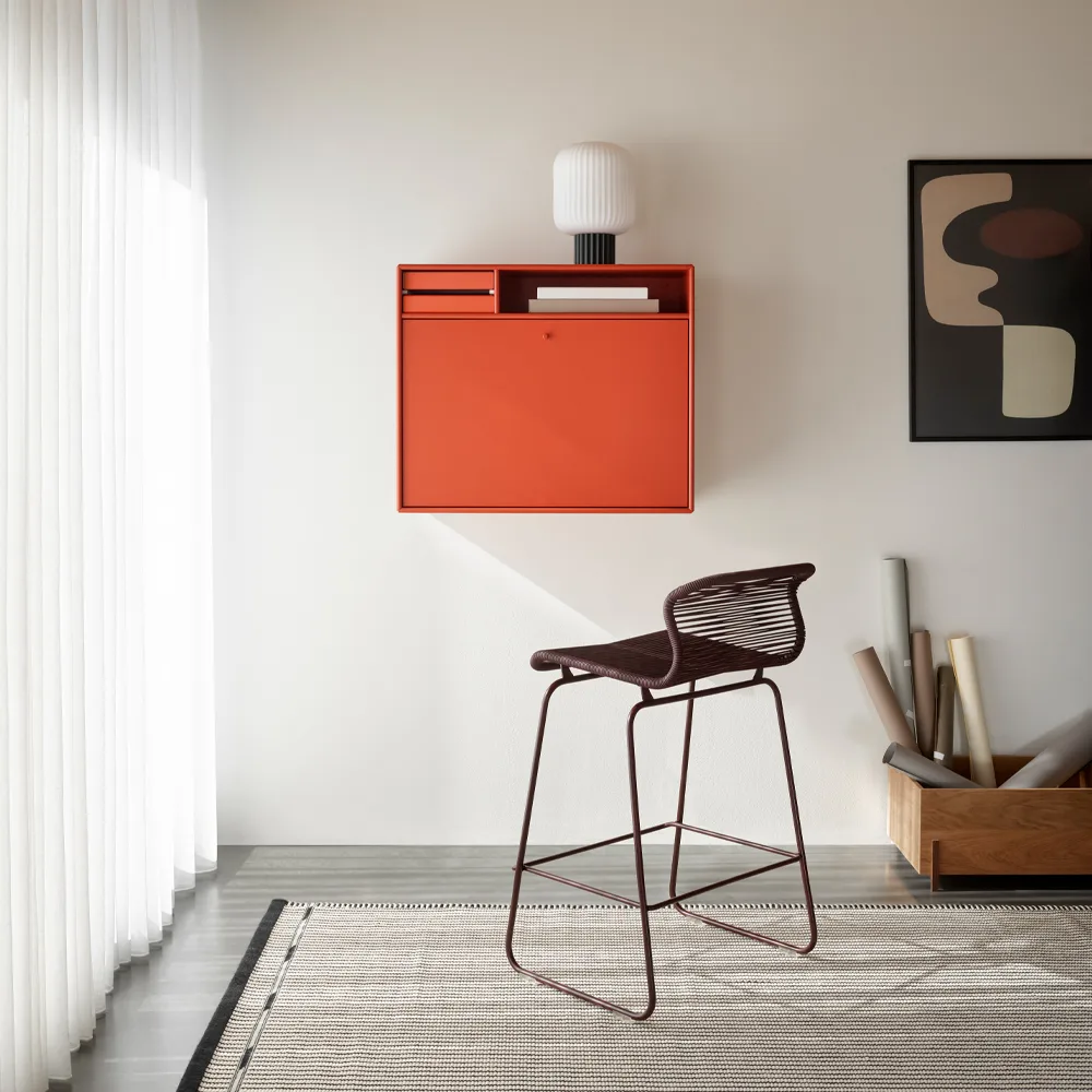STUDIO desk, wall hung, White 01 Montana