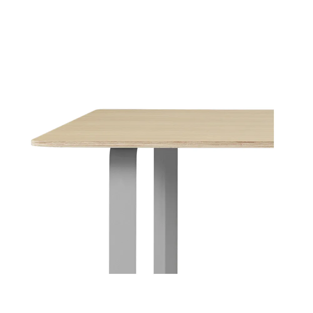 70/70 dining table 170x85 cm, Oak veneer-Plywood-Grey Muuto