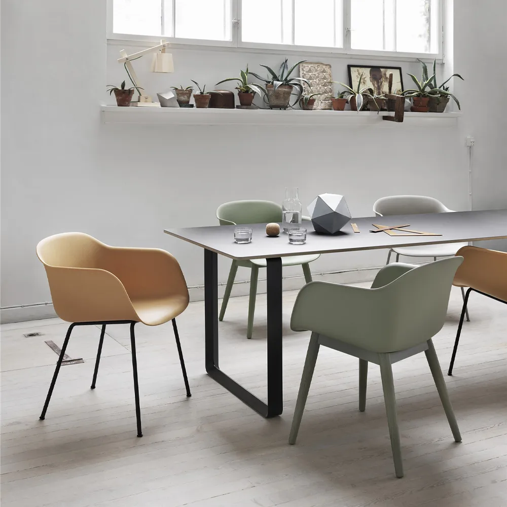 70/70 dining table 255x108 cm, Solid smoked oak-White Muuto