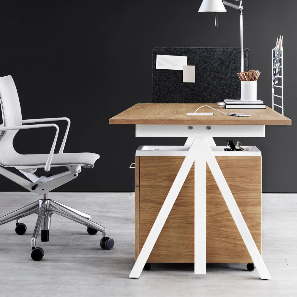 Base dining table, White. plywood edge. 190x85cm Muuto