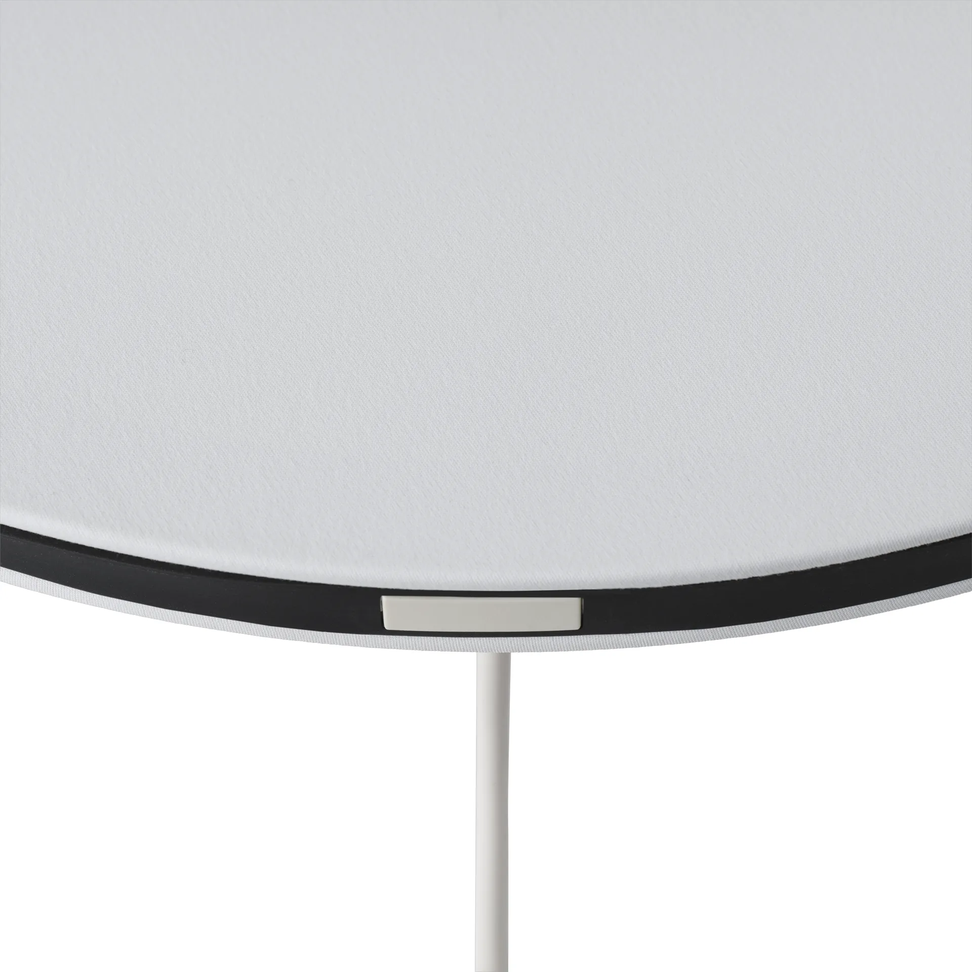 Calm wall lamp Ø50 cm, White/Black Muuto