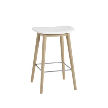 Fiber counter stool 65 cm - White, oak legs - Muuto