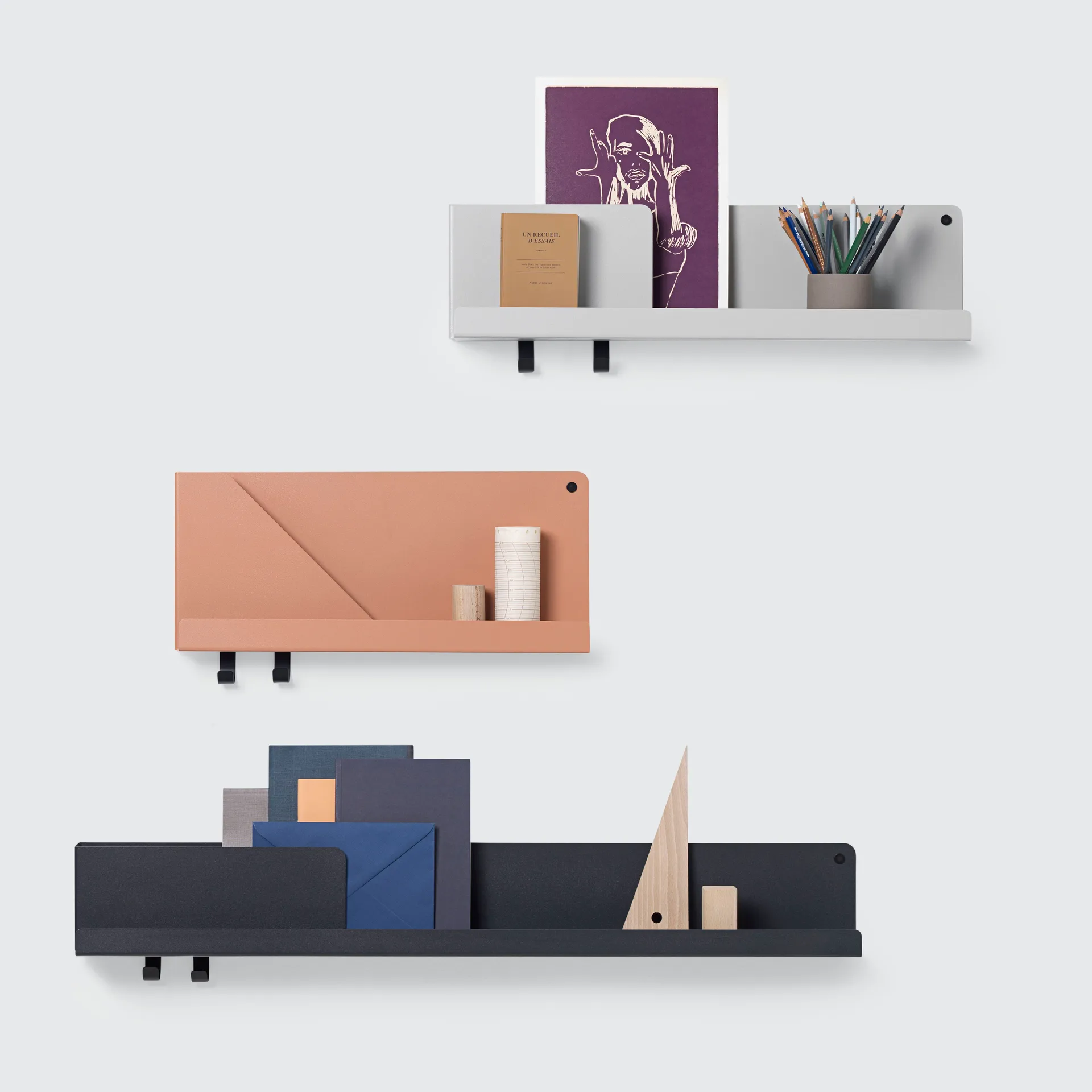 Folded shelf medium, Grey Muuto