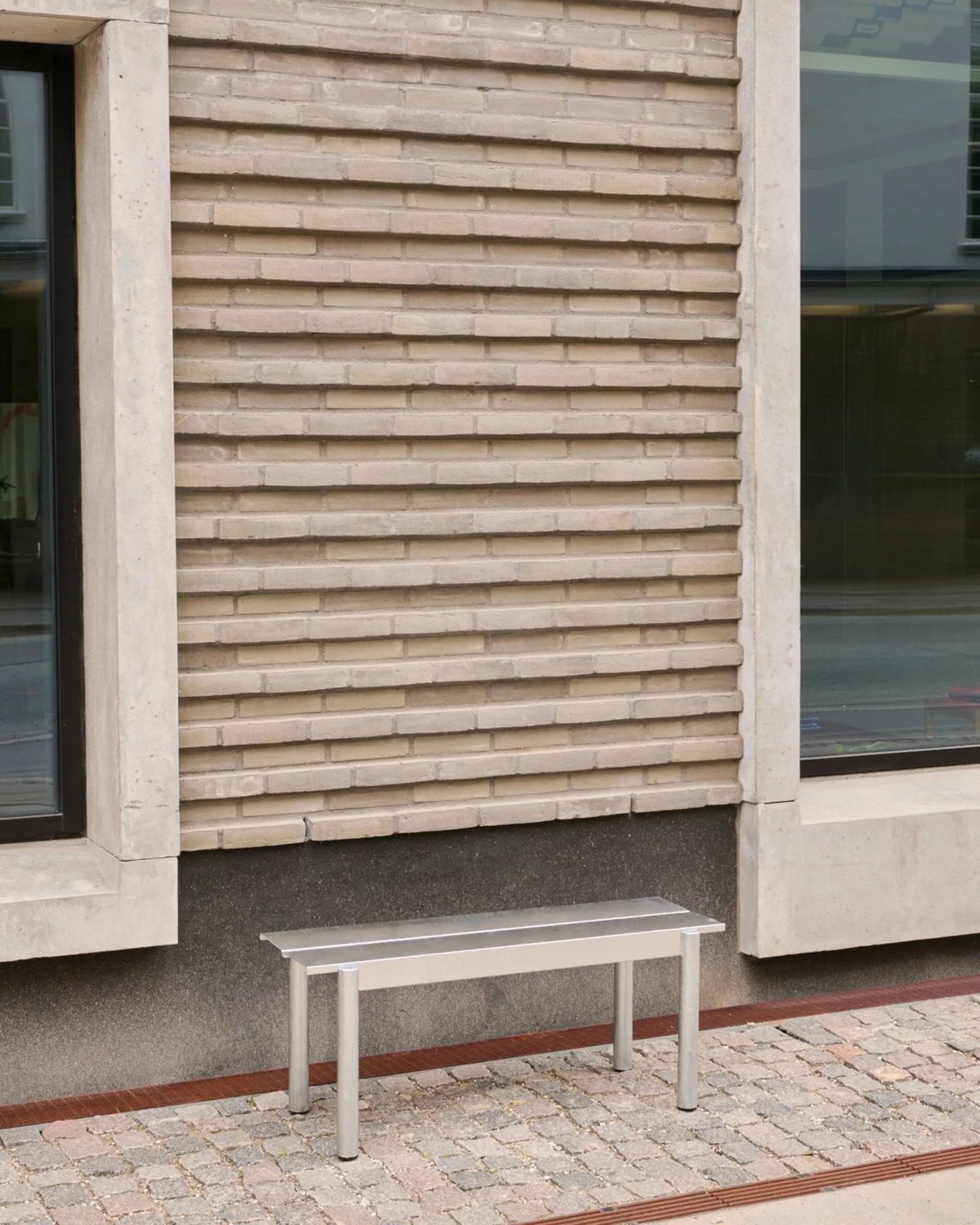 Linear steel bench 110 cm, Warm galvanized steel Muuto
