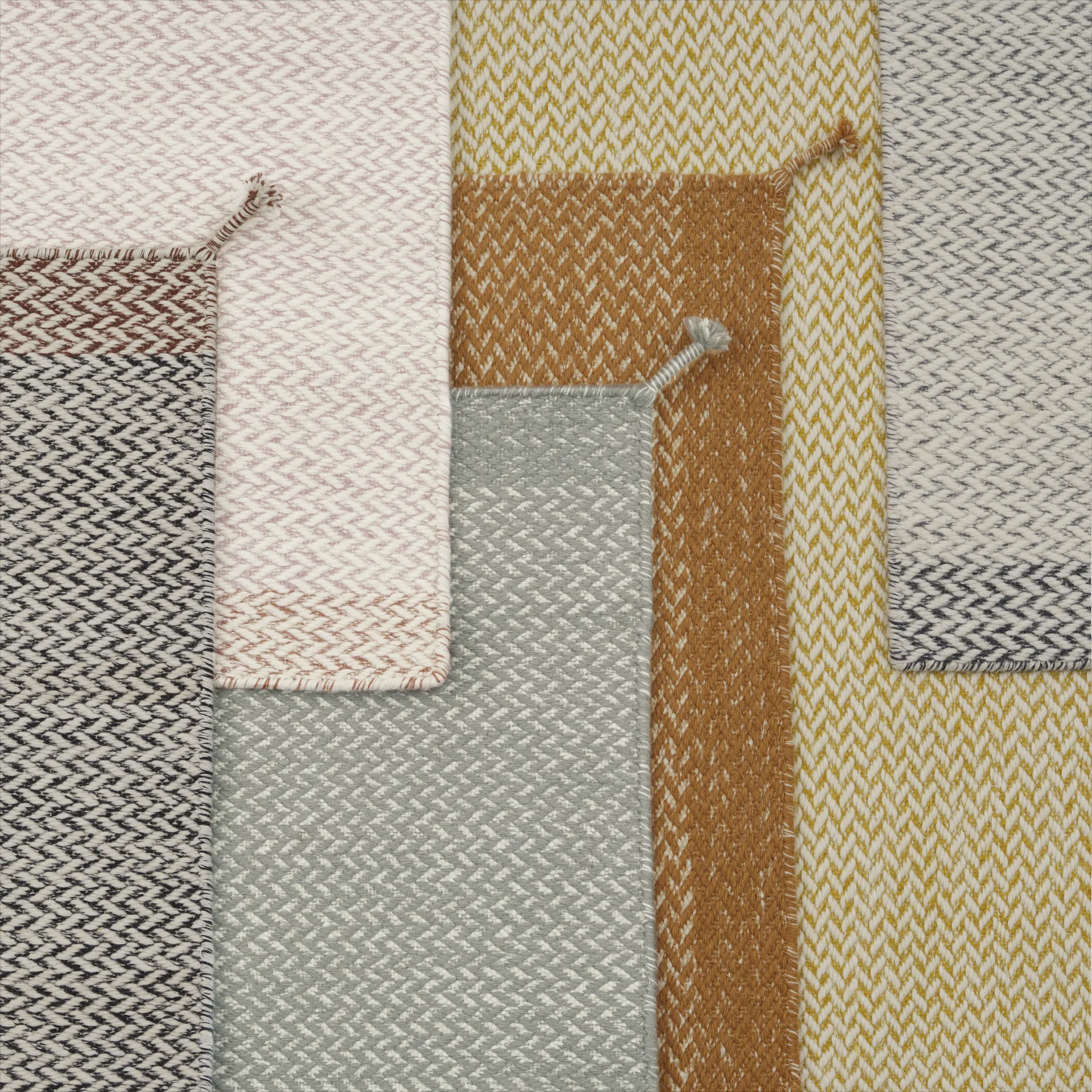 Ply wool rug 170x240 cm, Light Rose Muuto