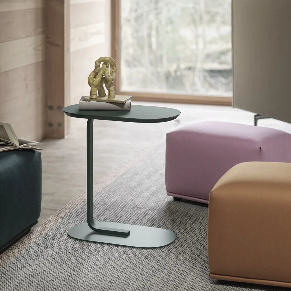 Relate Side table H: 73.5 cm, Black Muuto