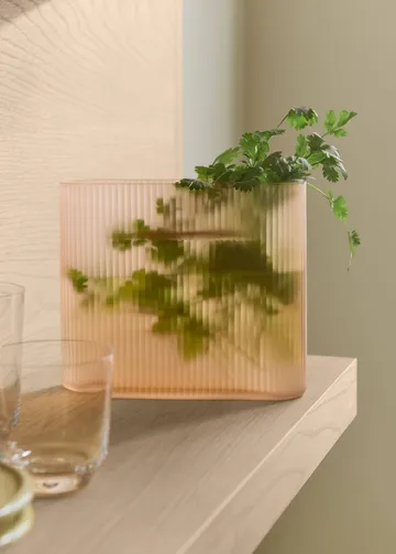 Ridge vase frosted glass 16,5 cm - Light orange - Muuto