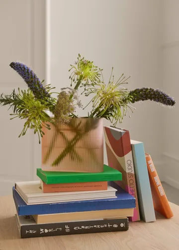 Ridge vase frosted glass 16,5 cm - Light orange - Muuto