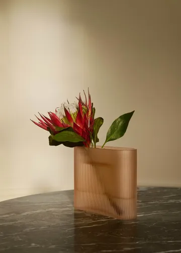 Ridge vase frosted glass 16,5 cm - Light orange - Muuto