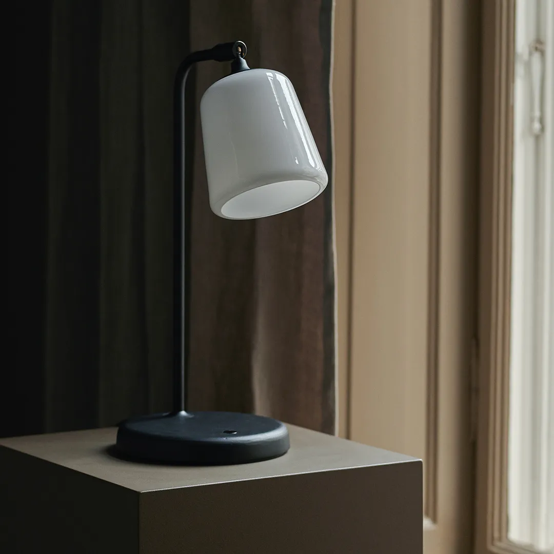 Material table lamp, White opal glass New Works