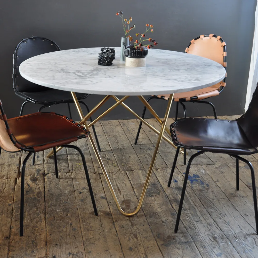 Big O Table dining table, Marble indio. black stand OX Denmarq
