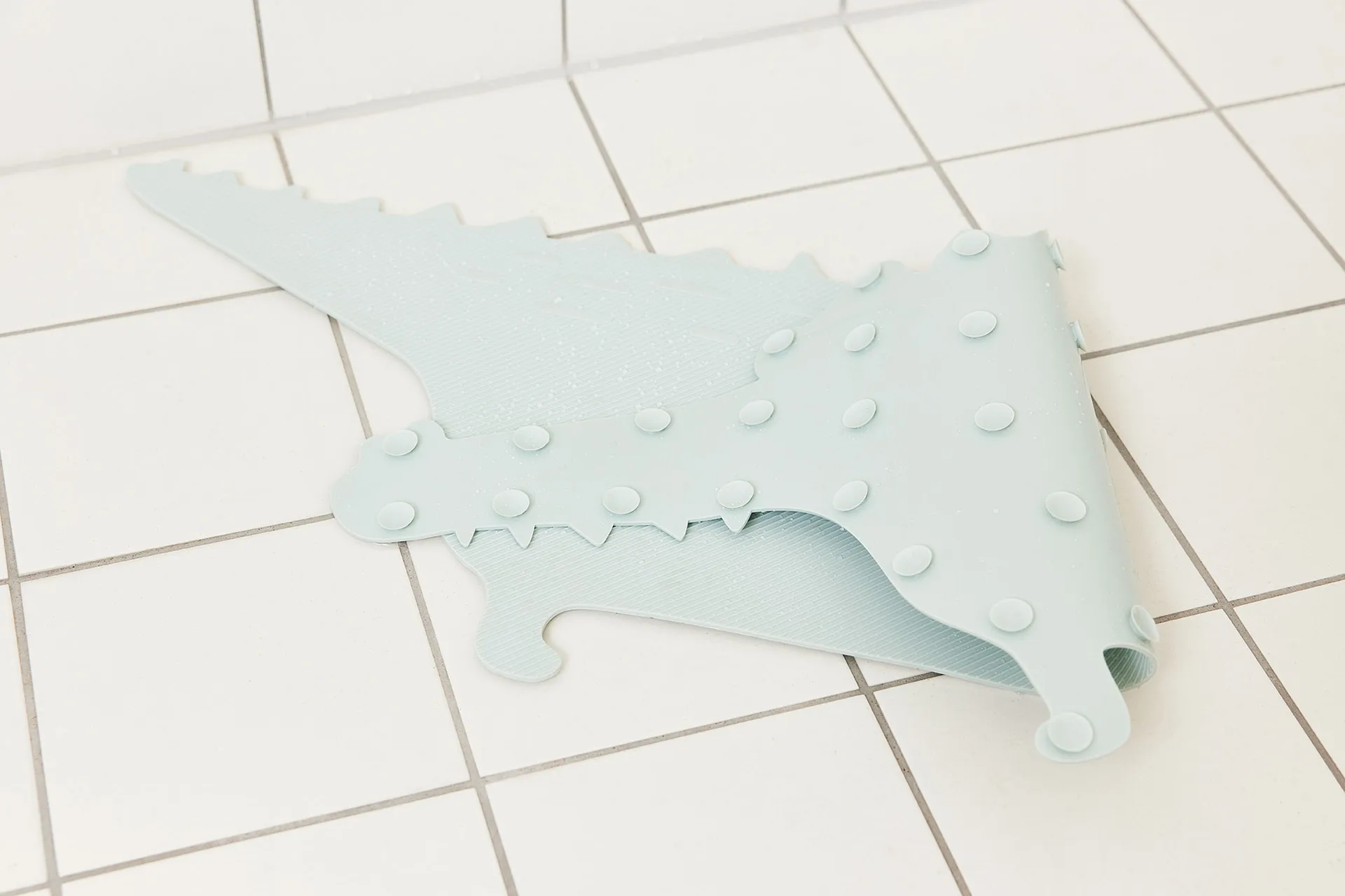 Crocodile Gustav bath mat, Pale mint OYOY