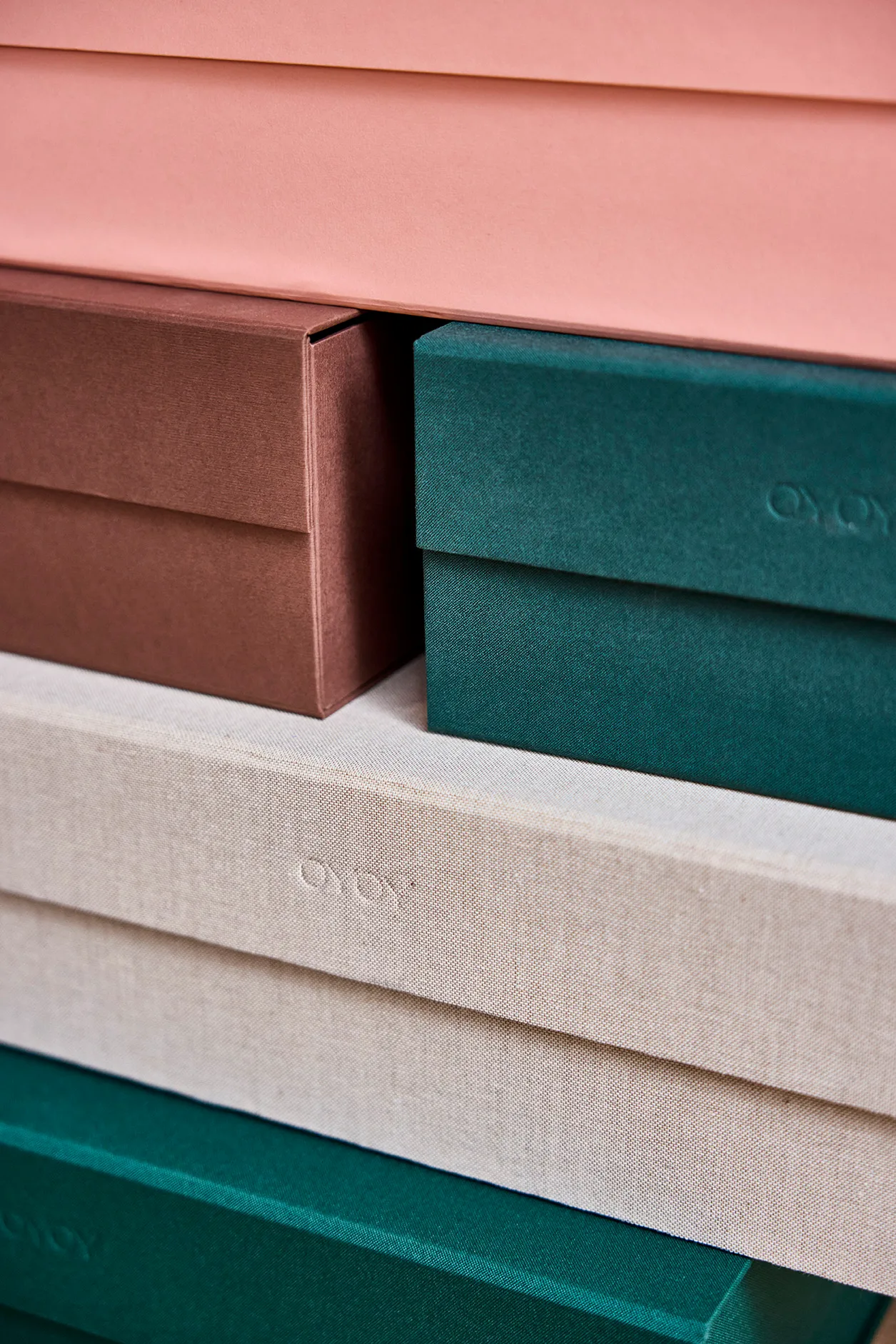 Hako storage box A4, Coral OYOY