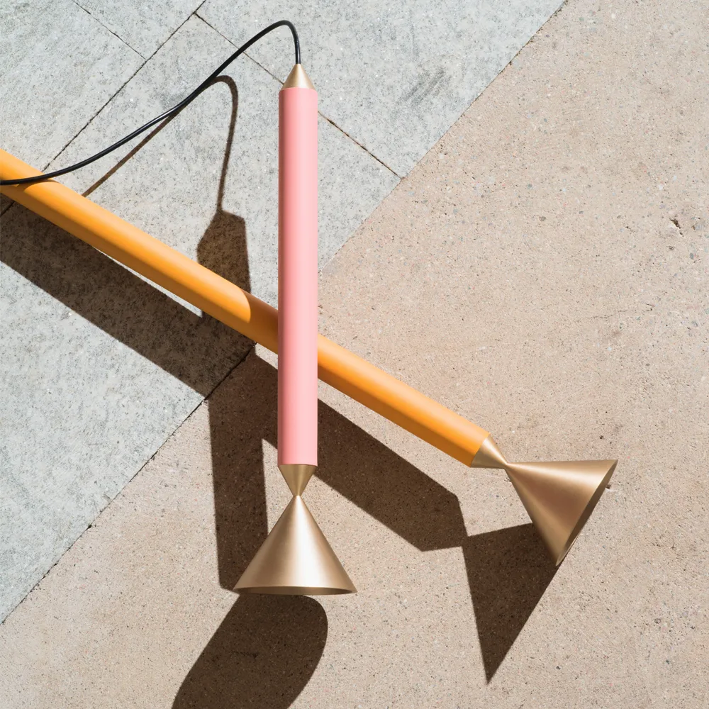 Apollo 39 pendant lamp, Coral pink, brass Pholc